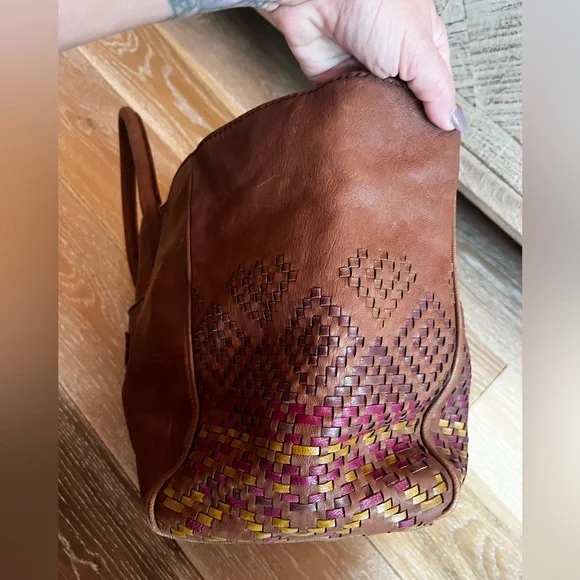 Isabella fiore woven leather tote bag - Picture 15 of 16